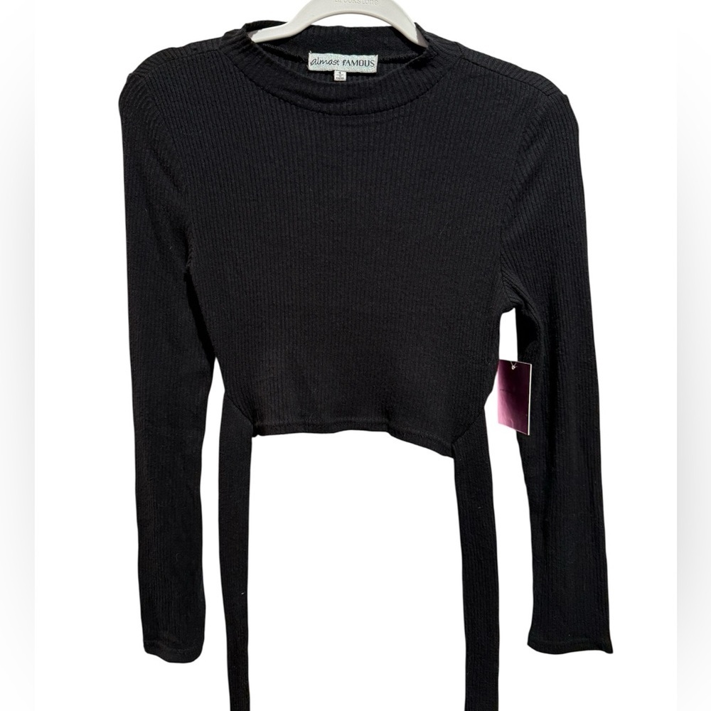 Almost Famous NWT Womens Black Ribbed Crop Top with tie in the back Size Small